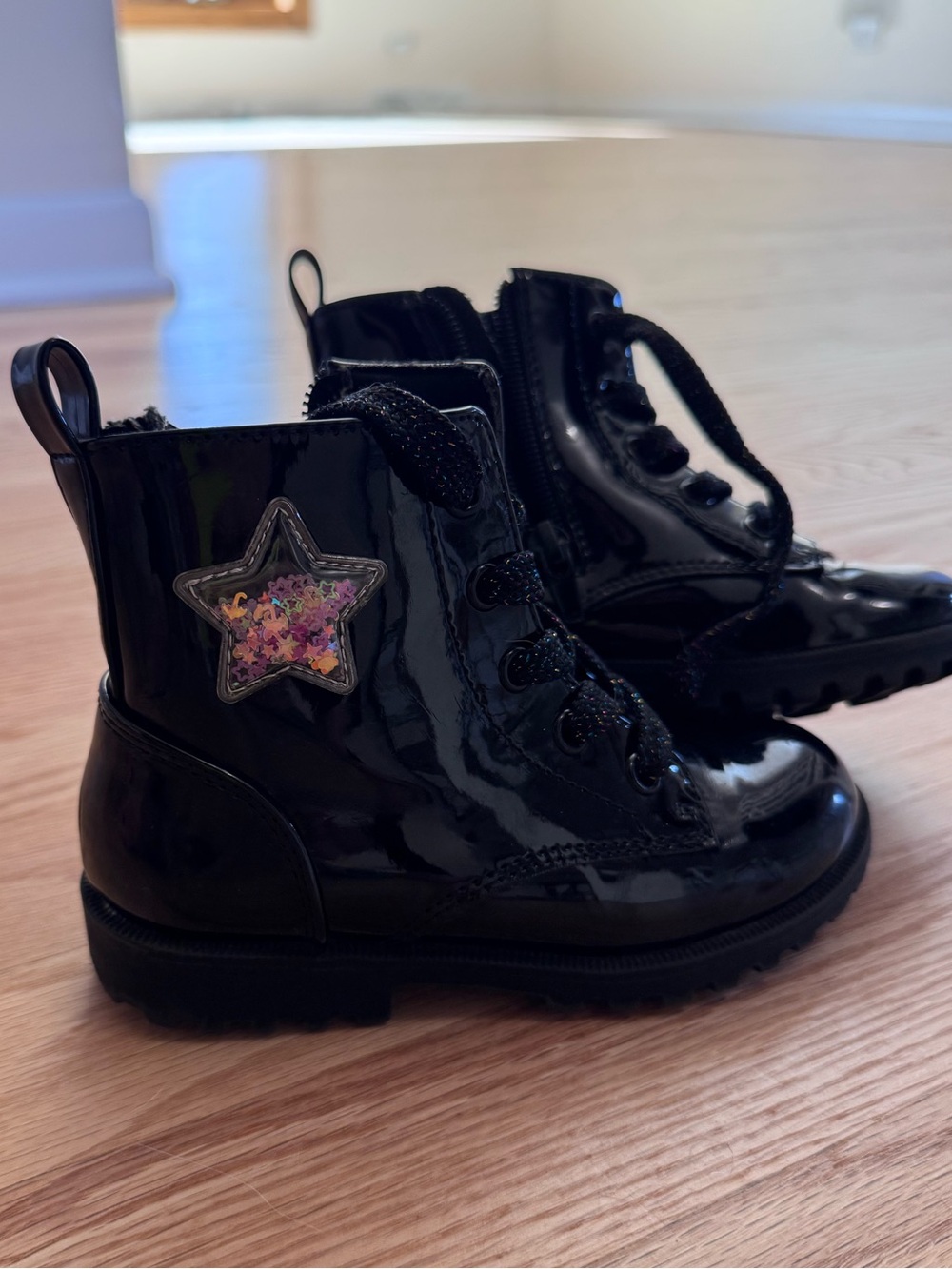Harper Canyon Girls Patent Lace-Up Ankle Boots with Star Accent - Black